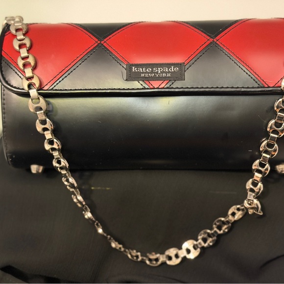 kate spade Handbags - kate spade new york Black Red Colorblock Shoulder Bag Silver Hardware Chain Logo